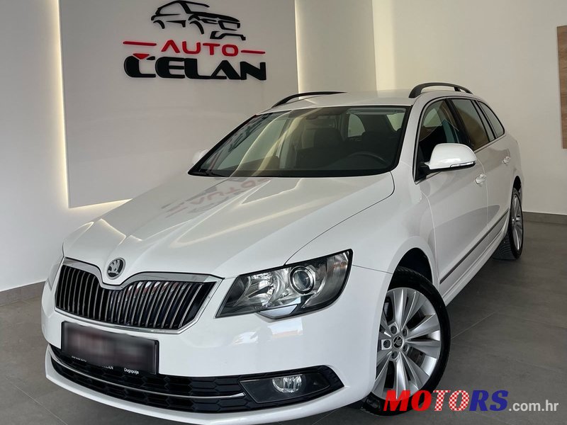 2014' Skoda Superb Combi photo #3