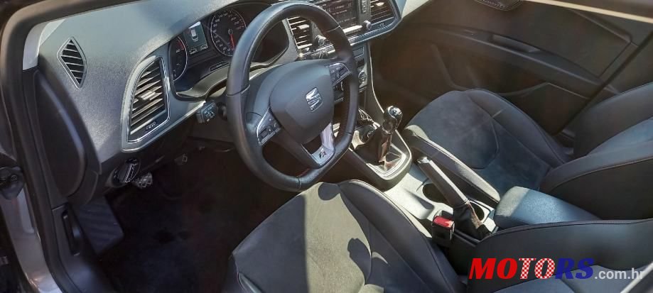 2015' SEAT Leon photo #6
