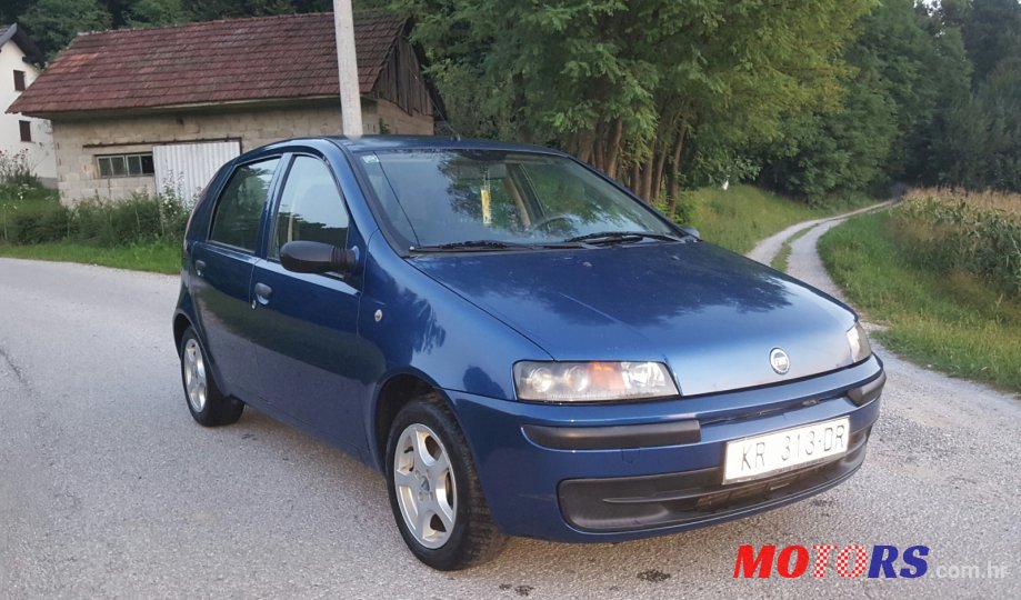 2001' Fiat Punto photo #1