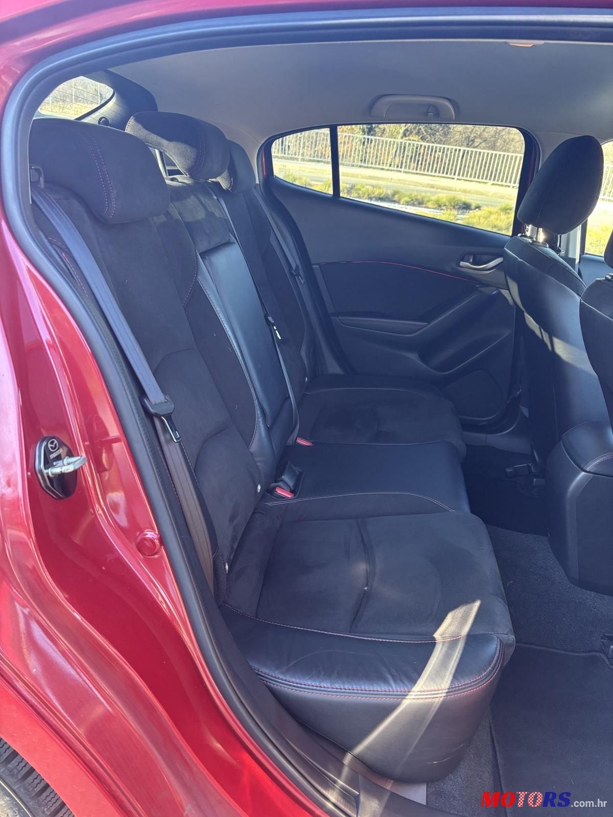 2016' Mazda 3 Sport Cd150 photo #2