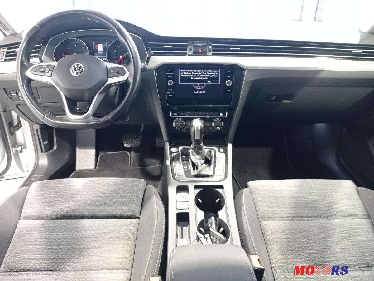 2020' Volkswagen Passat Variant 2.0 TDI Business photo #1