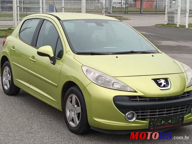 2008' Peugeot 207 1,4 16V Vti photo #1