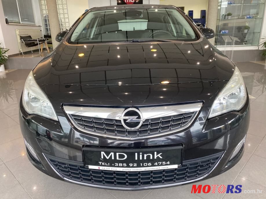 2010' Opel Astra 1,7 Cdti photo #4