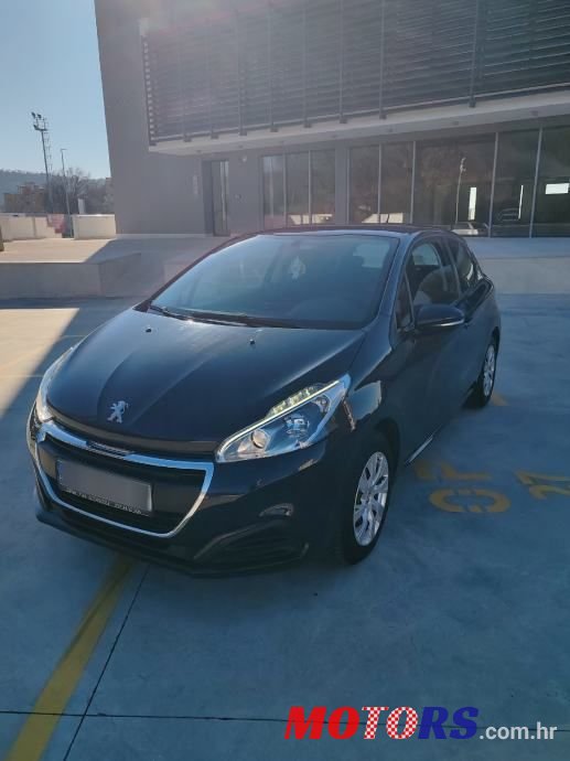 2016' Peugeot 208 1,2 Puretech photo #2