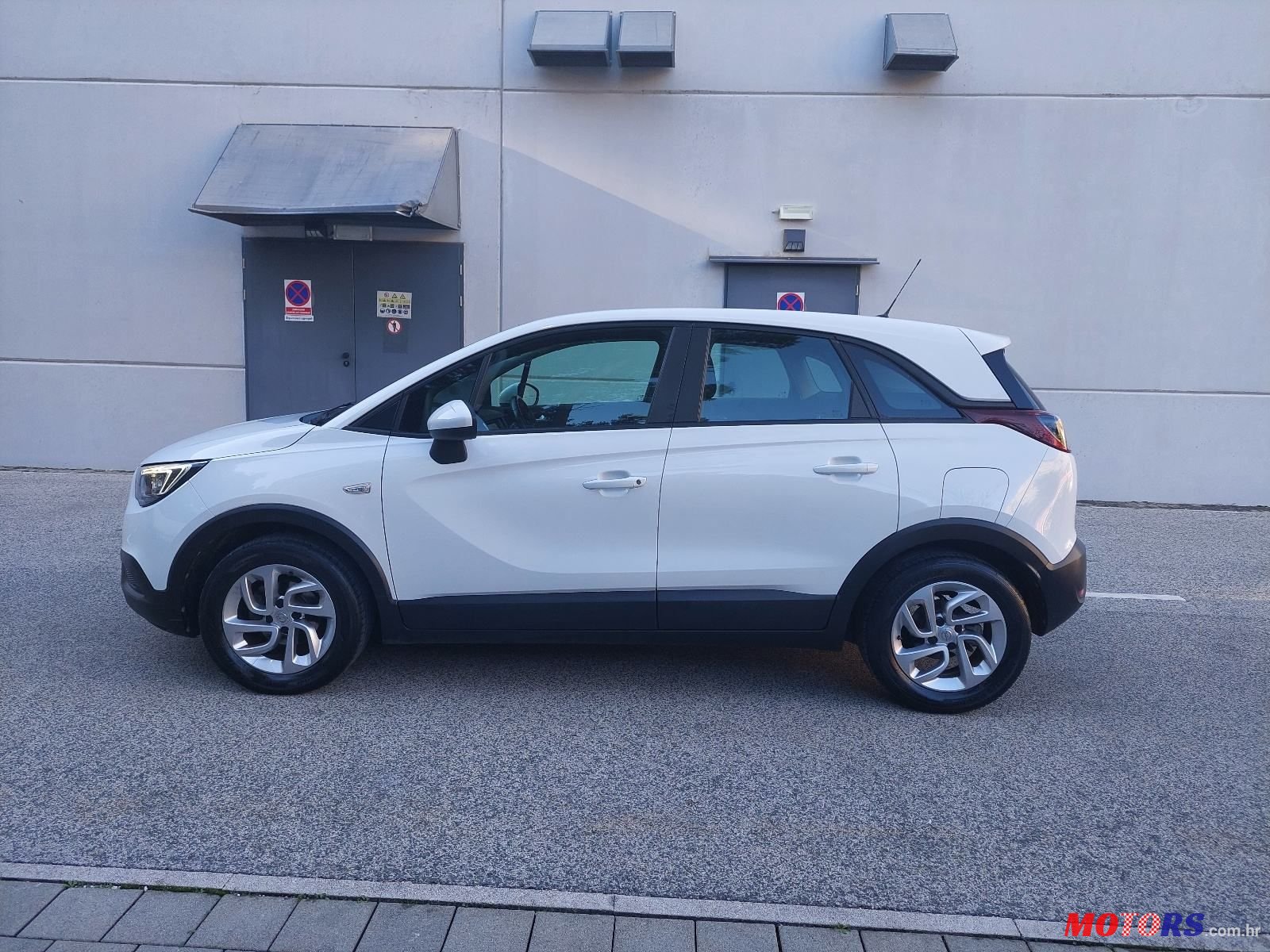 2019' Opel Crossland 1,2 photo #3