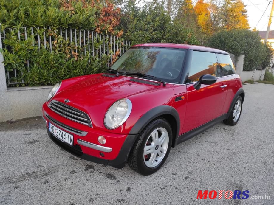 2005' MINI Cooper Mini One photo #1