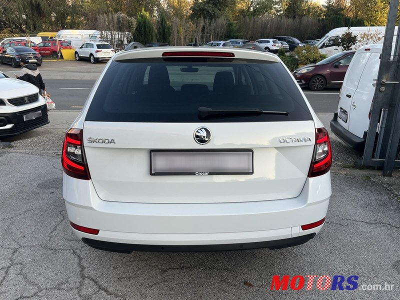 2020' Skoda Octavia Combi photo #6