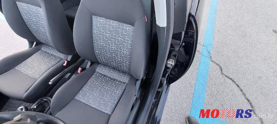 2008' SEAT Ibiza 1,2 photo #6