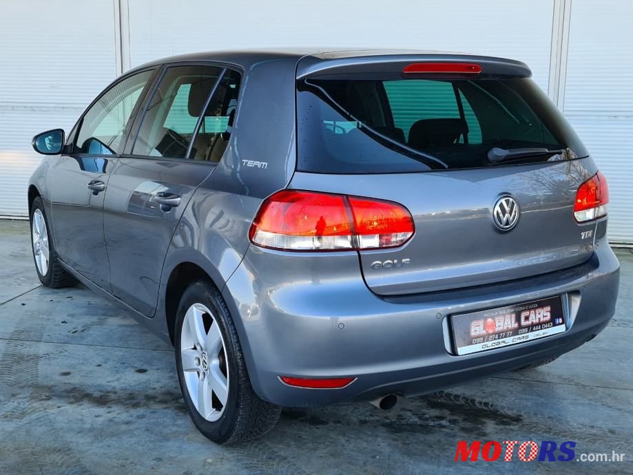 2010' Volkswagen Golf 6 1,6 Tdi photo #3