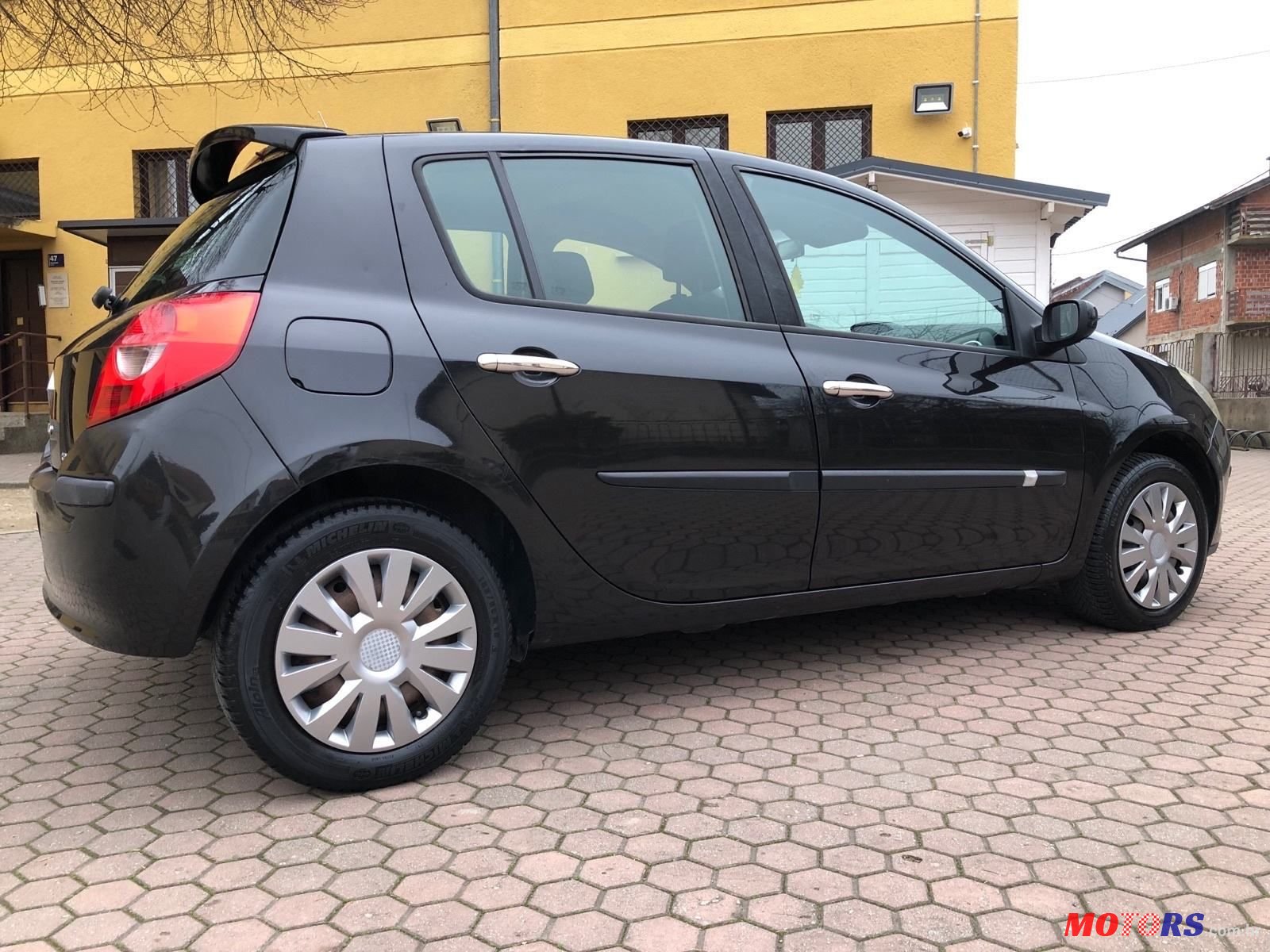 2007' Renault Clio 1,4 16V photo #4