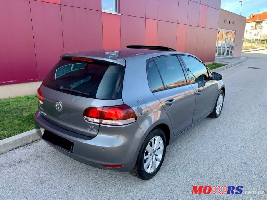2010' Volkswagen Golf 6 1,6 Tdi photo #4