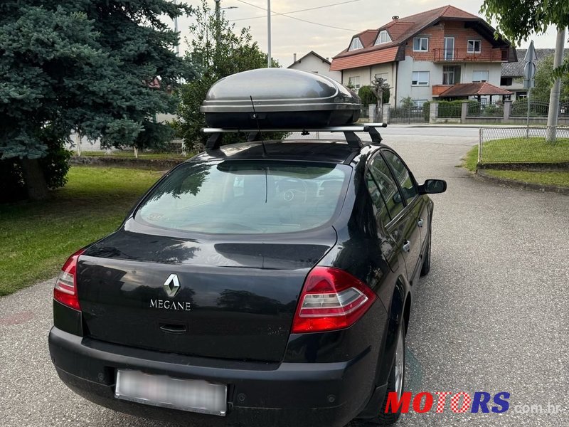 2008' Renault Megane Sedan 1,6 16V photo #4