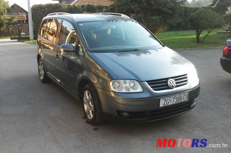 2003' Volkswagen Touran 2,0 Tdi photo #2