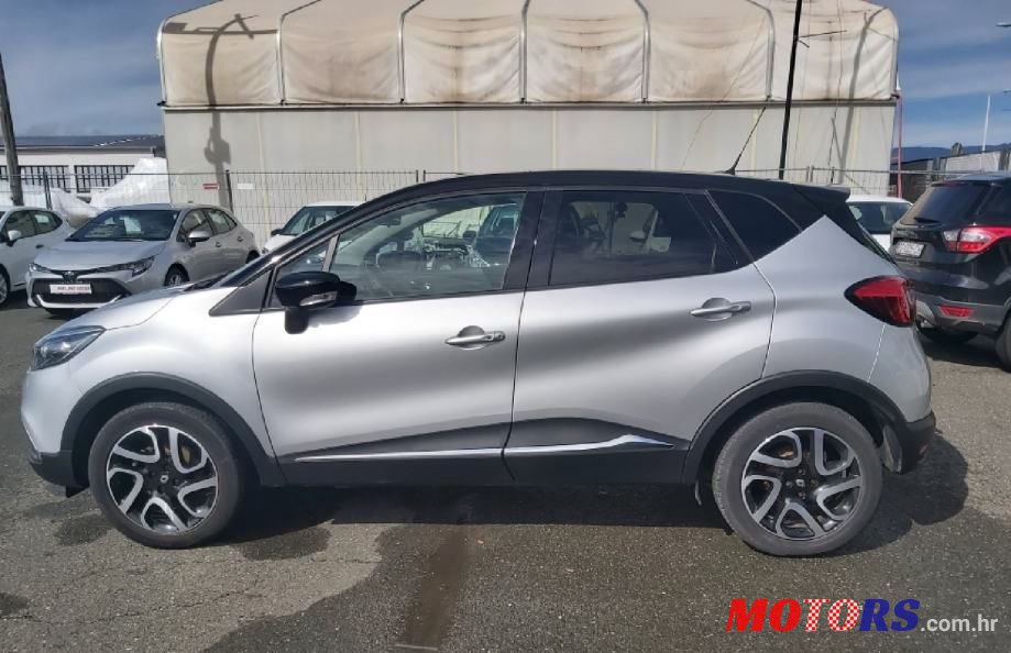 2016' Renault Captur photo #3
