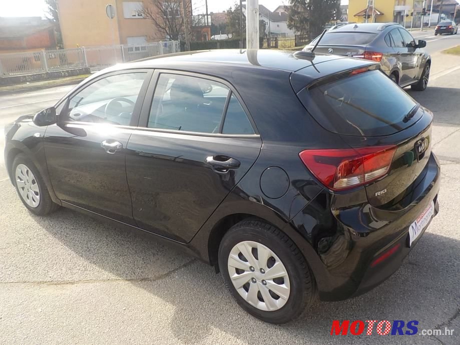 2021' Kia Rio photo #4