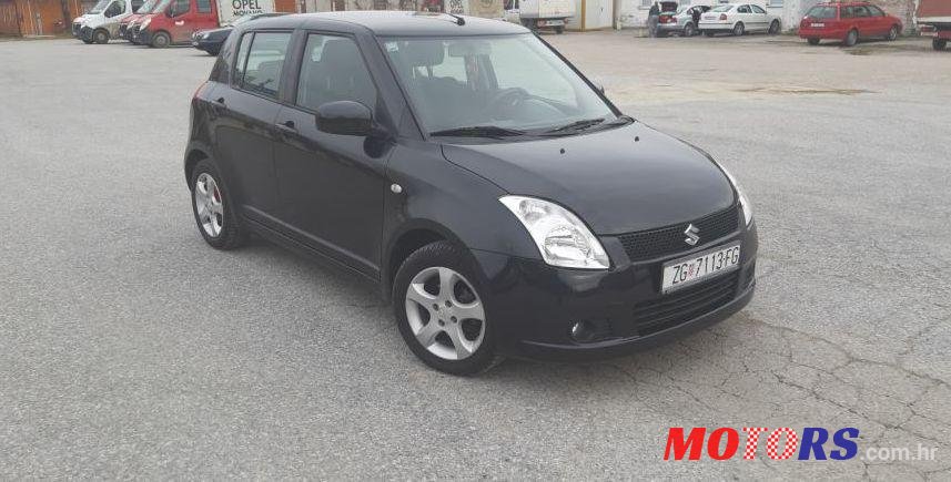 2005' Suzuki Swift 1,3 Glx photo #1