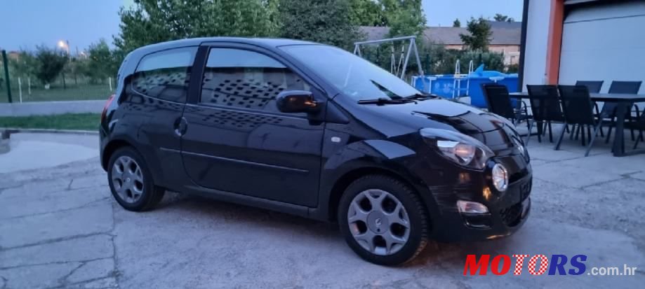 2012' Renault Twingo Dci 85 photo #3