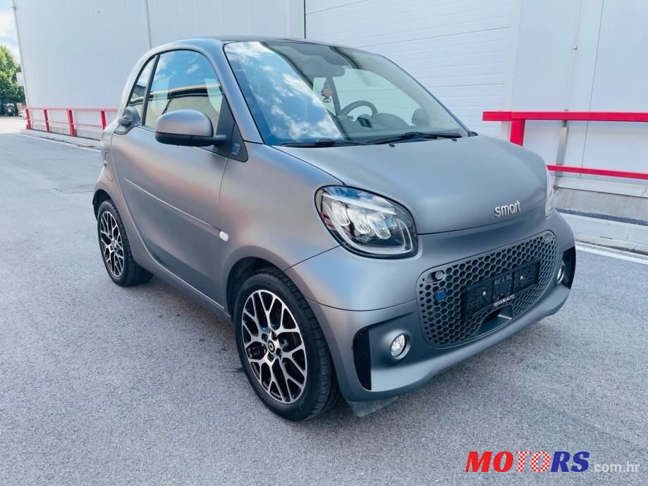 2021' Smart Eq Fortwo Eq photo #3