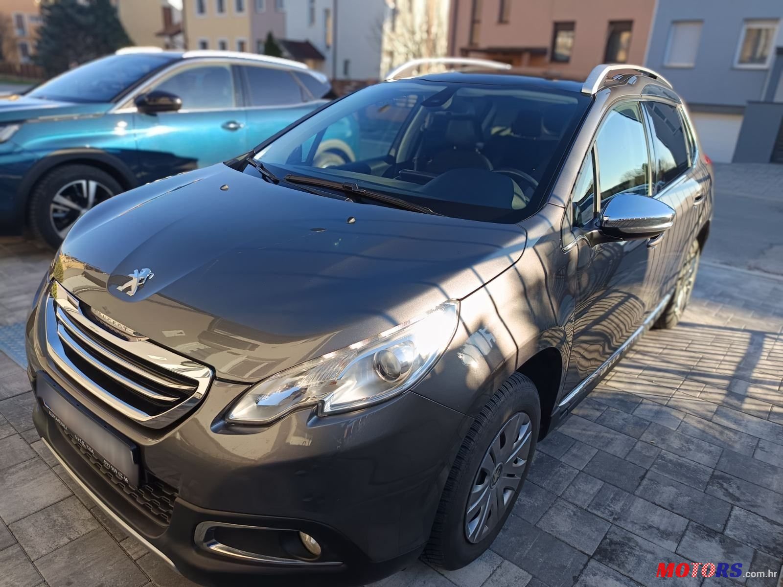 2013' Peugeot 2008 1.6 E-Hdi photo #2