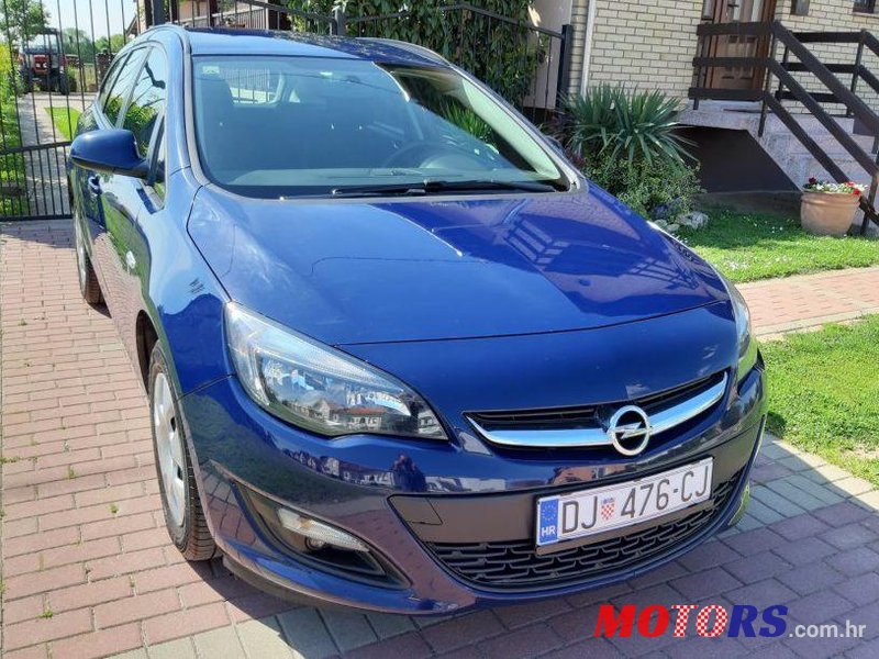 2014' Opel Astra Karavan 1,7 Cdti photo #2