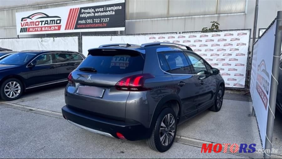 2019' Peugeot 2008 1,5 Bluehdi photo #5