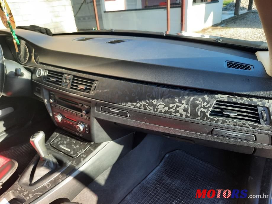 2009' BMW Serija 3 318D photo #6