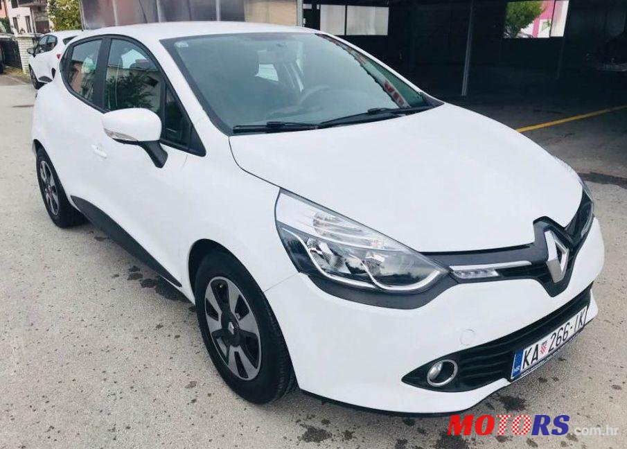 2015' Renault Clio Dci 90 photo #1