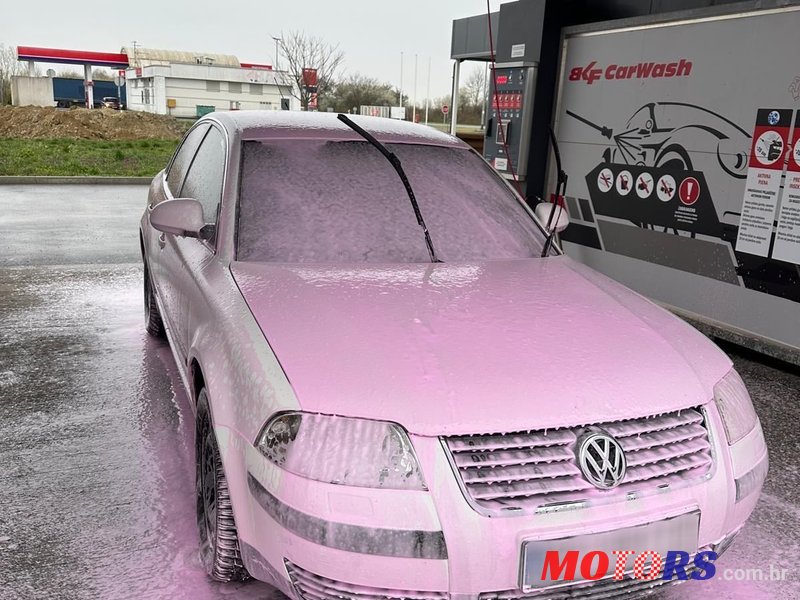 2004' Volkswagen Passat 1,9 Tdi photo #2