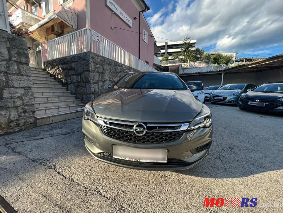 2018' Opel Astra 1.6 Cdti photo #3