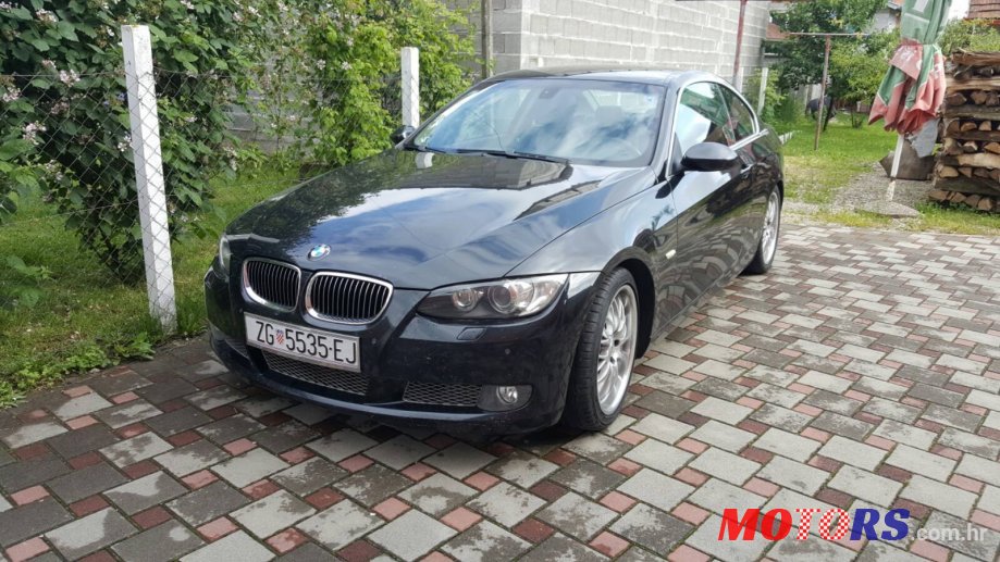 2007' BMW 3 Series Coupe photo #1