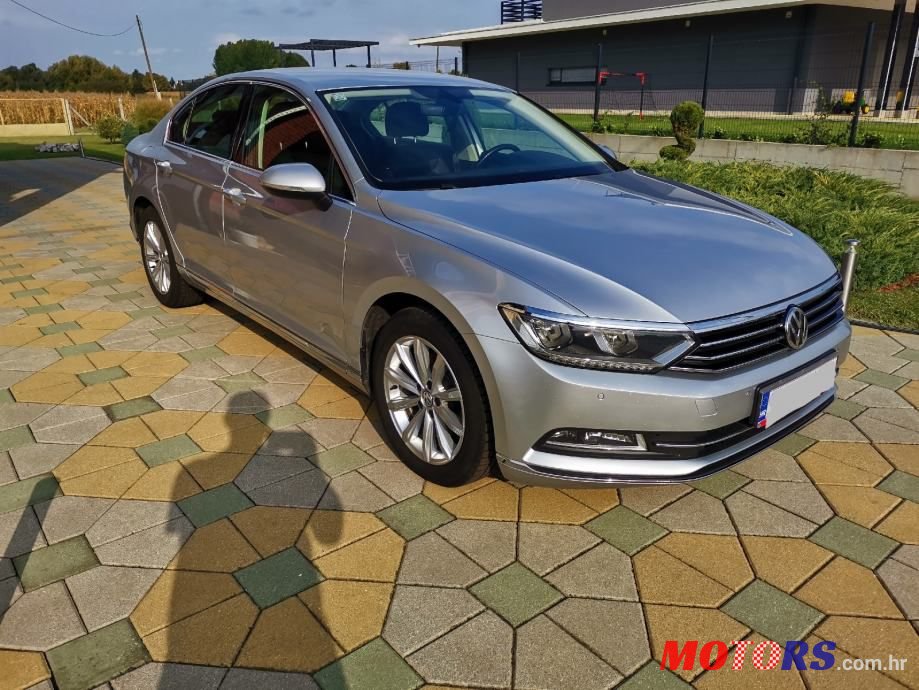 2015' Volkswagen Passat photo #6