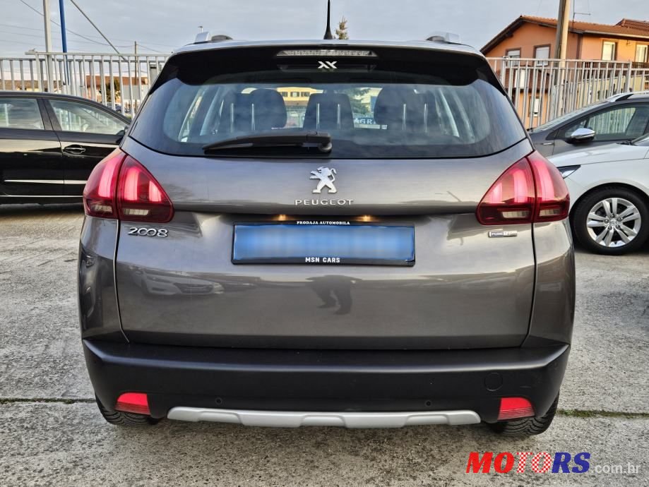 2017' Peugeot 2008 1,2 photo #4