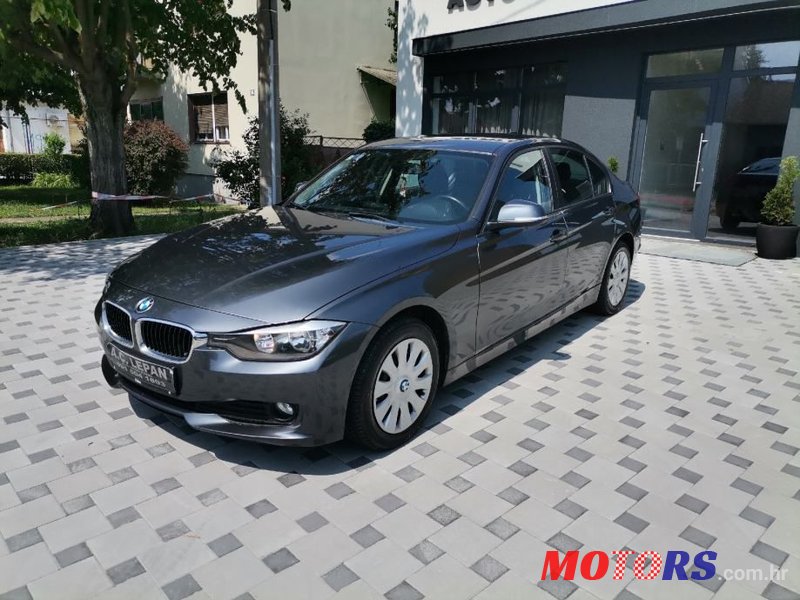 2012' BMW Serija 3 316D photo #4