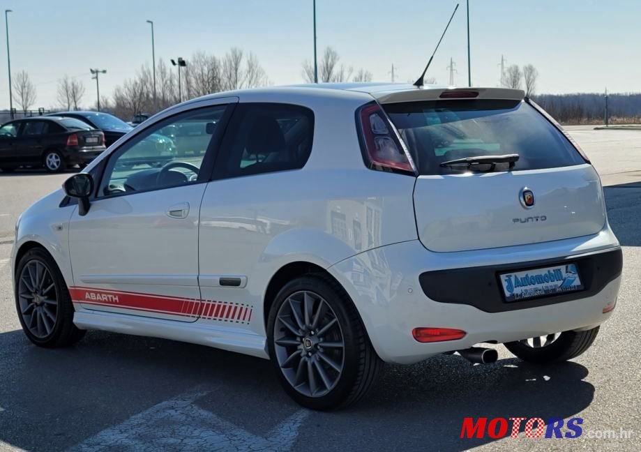 2010' Fiat Punto Evo photo #4