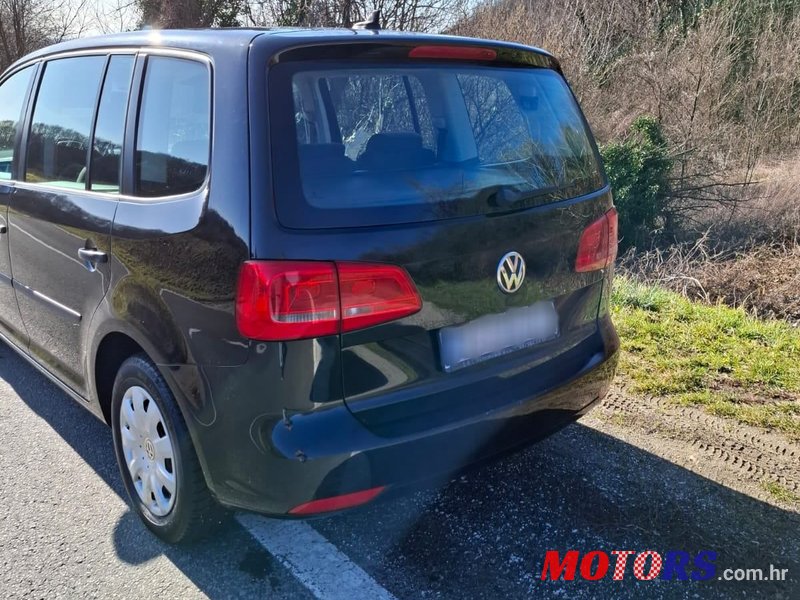 2014' Volkswagen Touran 1,6 Tdi photo #6