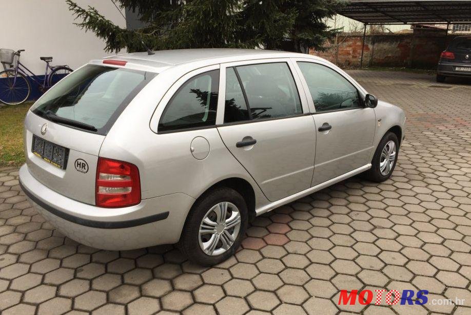 2002' Skoda Fabia Combi 1,4 photo #2