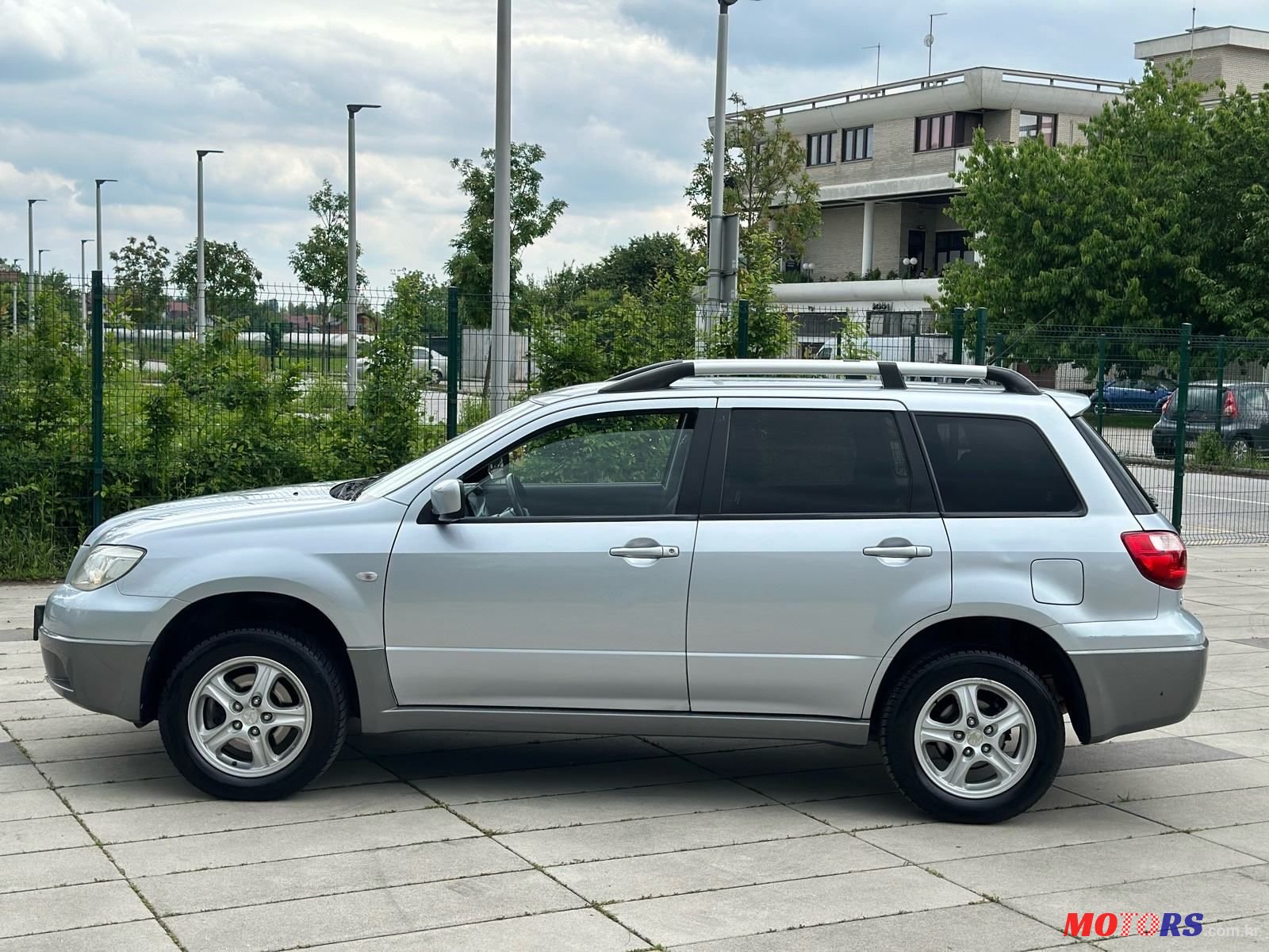 2007' Mitsubishi Outlander 2,0 photo #2