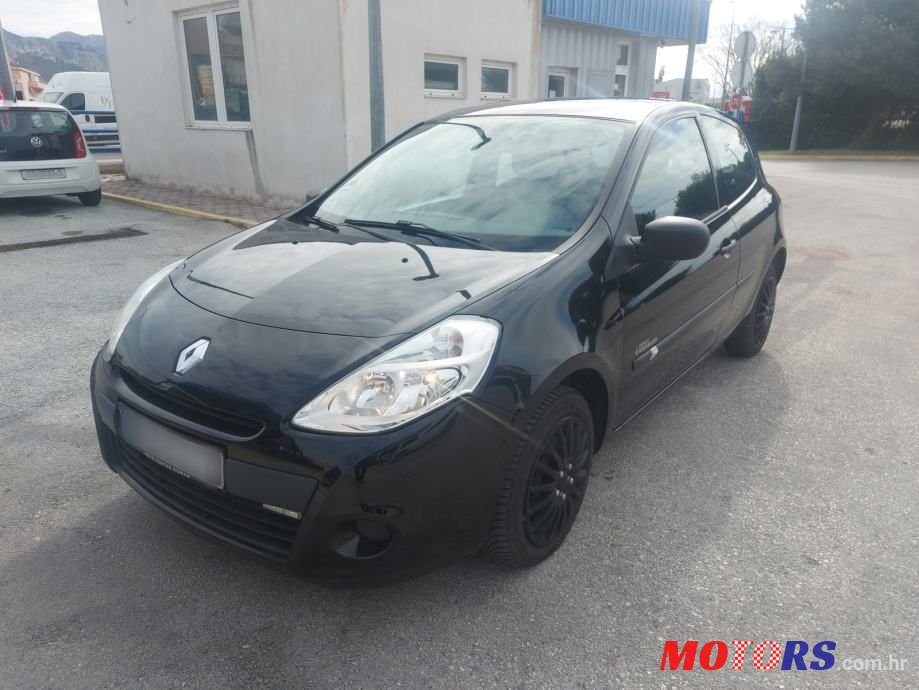 2012' Renault Clio 1,2 16V photo #6