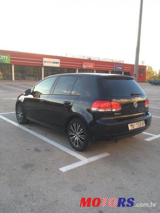 2010' Volkswagen Golf VI 1,6 Tdi photo #2