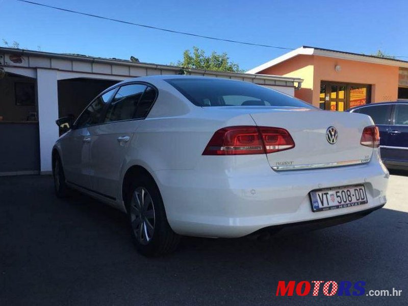 2012' Volkswagen Passat photo #2