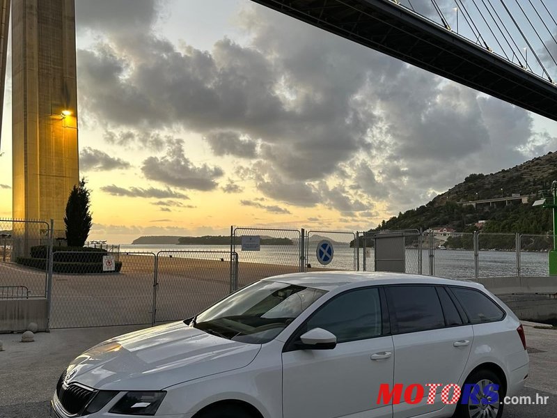 2017' Skoda Octavia Combi photo #2