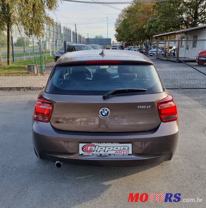 2014' BMW Serija 1 116D photo #5