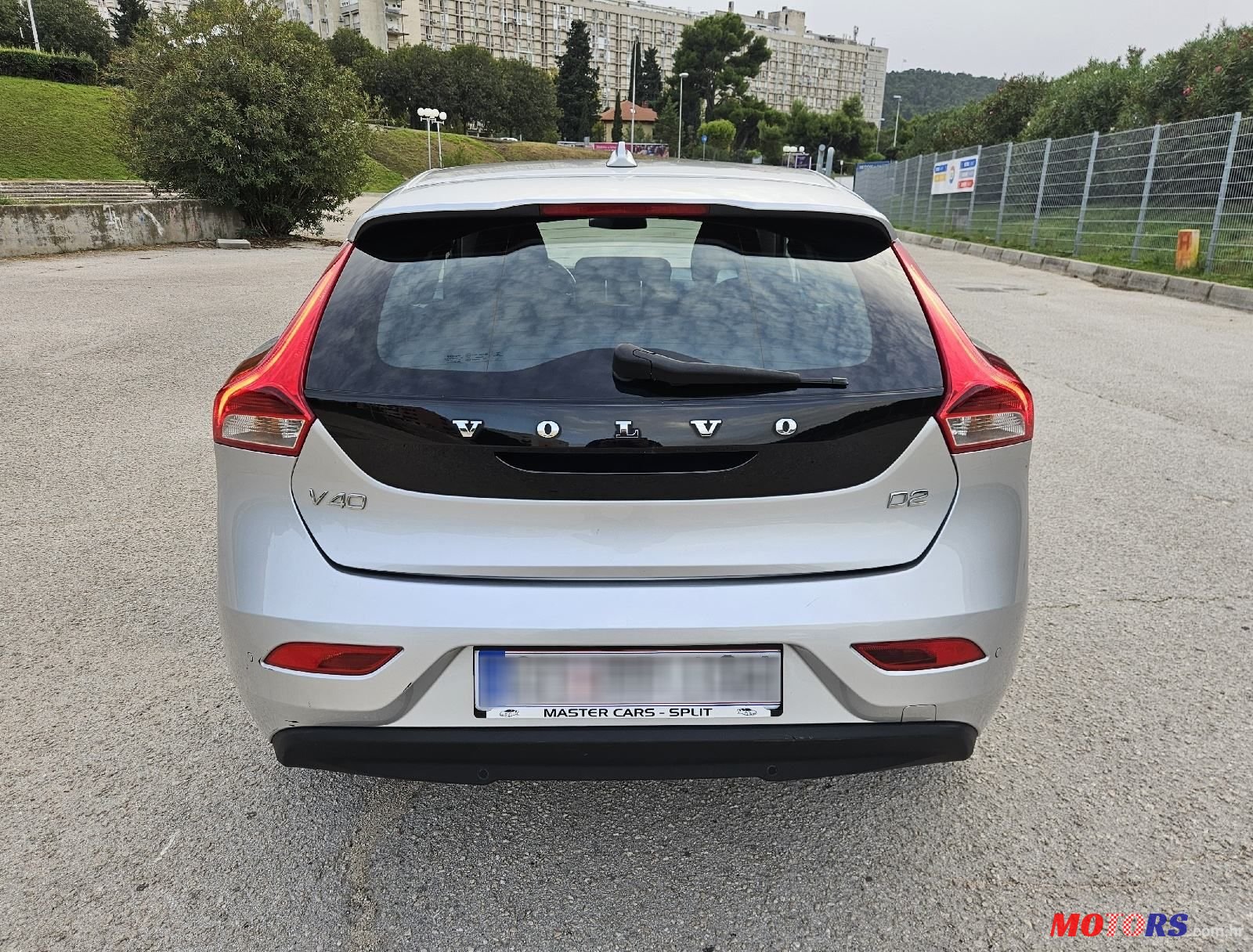 2017' Volvo V40 D2 photo #6