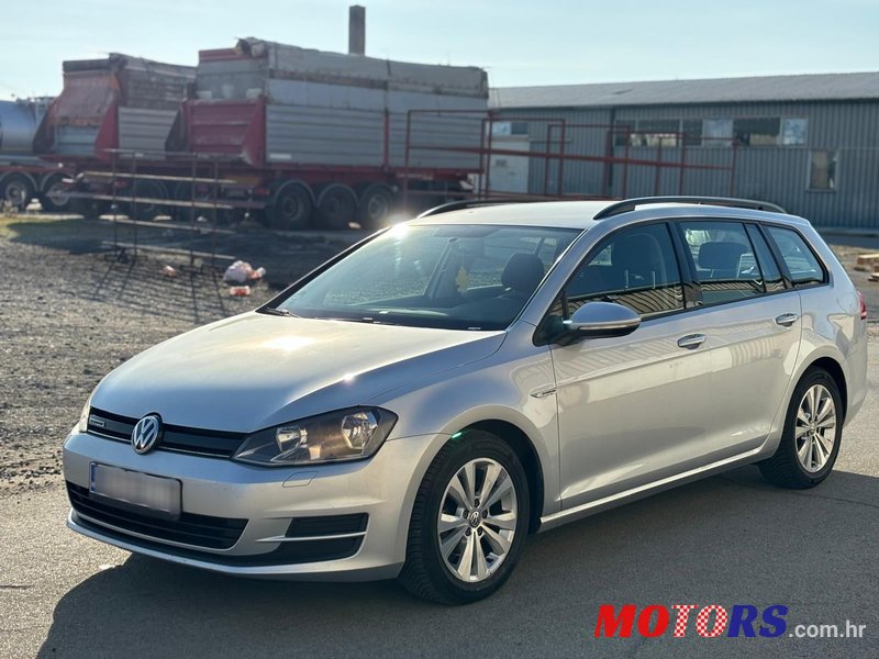 2015' Volkswagen Golf VII Variant photo #5