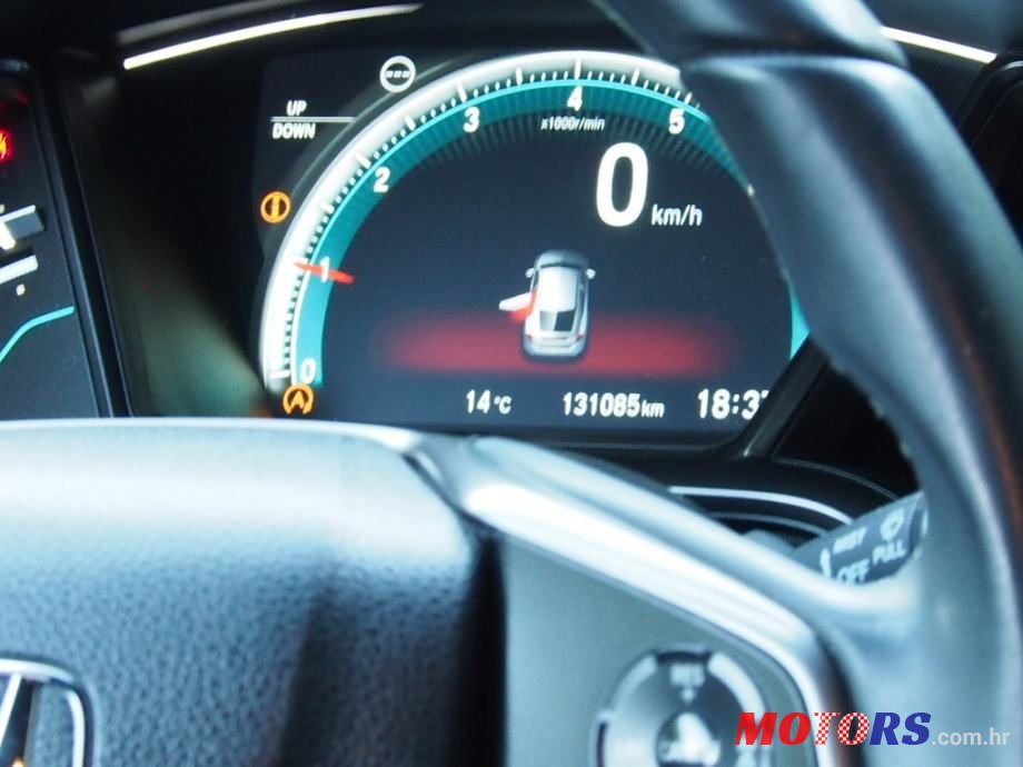 2017' Honda Civic 1,0T photo #2