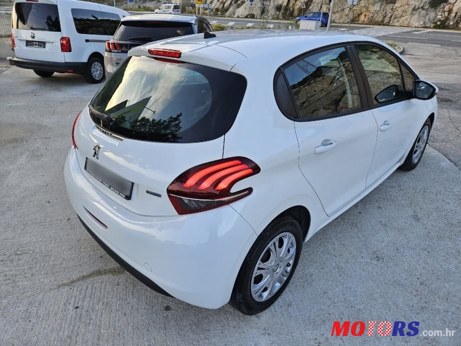 2016' Peugeot 208 1,6 Bluehdi photo #6