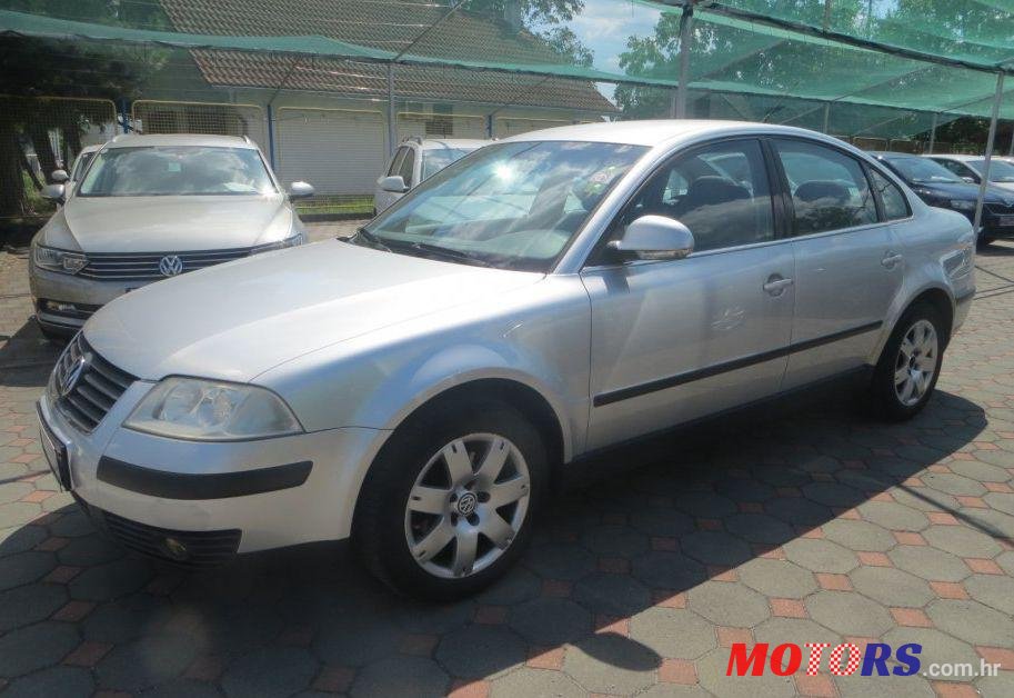 2004' Volkswagen Passat 1,8 T photo #1