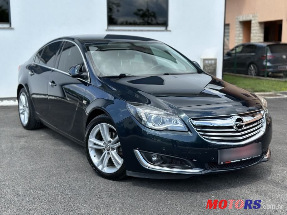 2014' Opel Insignia photo #2