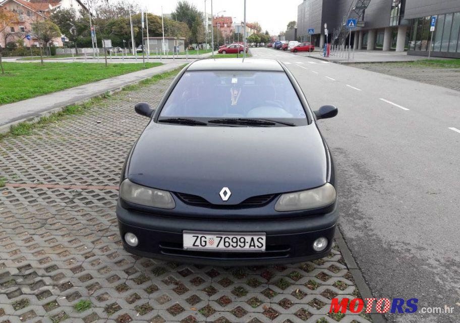1999' Renault Laguna 1,6 16V photo #2