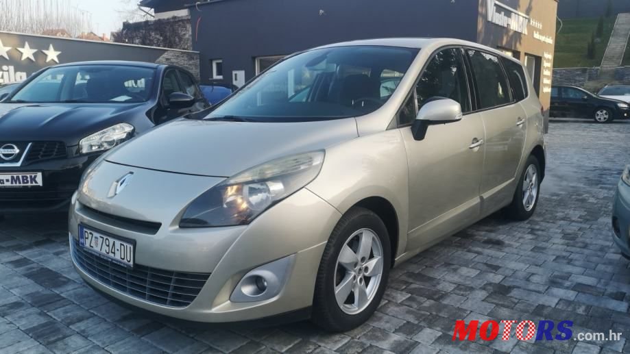 2009' Renault Scenic 1,5 Dci photo #1